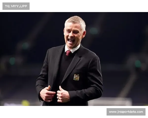 克雷莫纳应对强队调整战术从352阵型转变为五后卫布阵